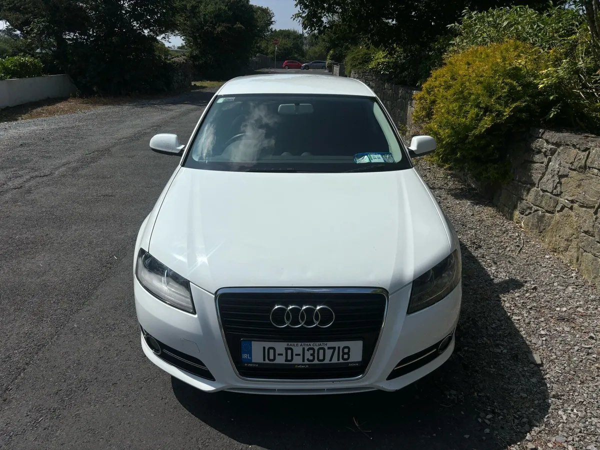 10 AUDI A3 AUTOMATIC LOW KMS - Image 2