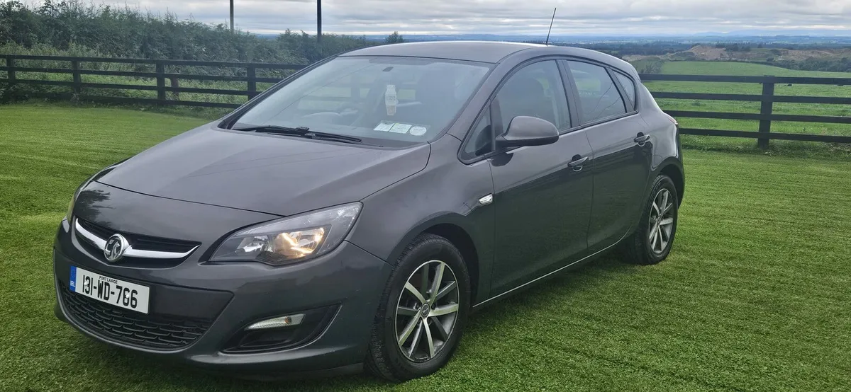 Vauxhall Astra - Image 1