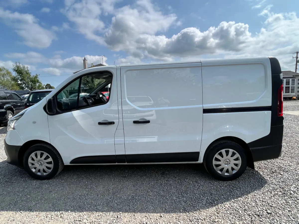 2019 RENAULT TRAFIC SWB 52K KLMS *NO VAT* - Image 4