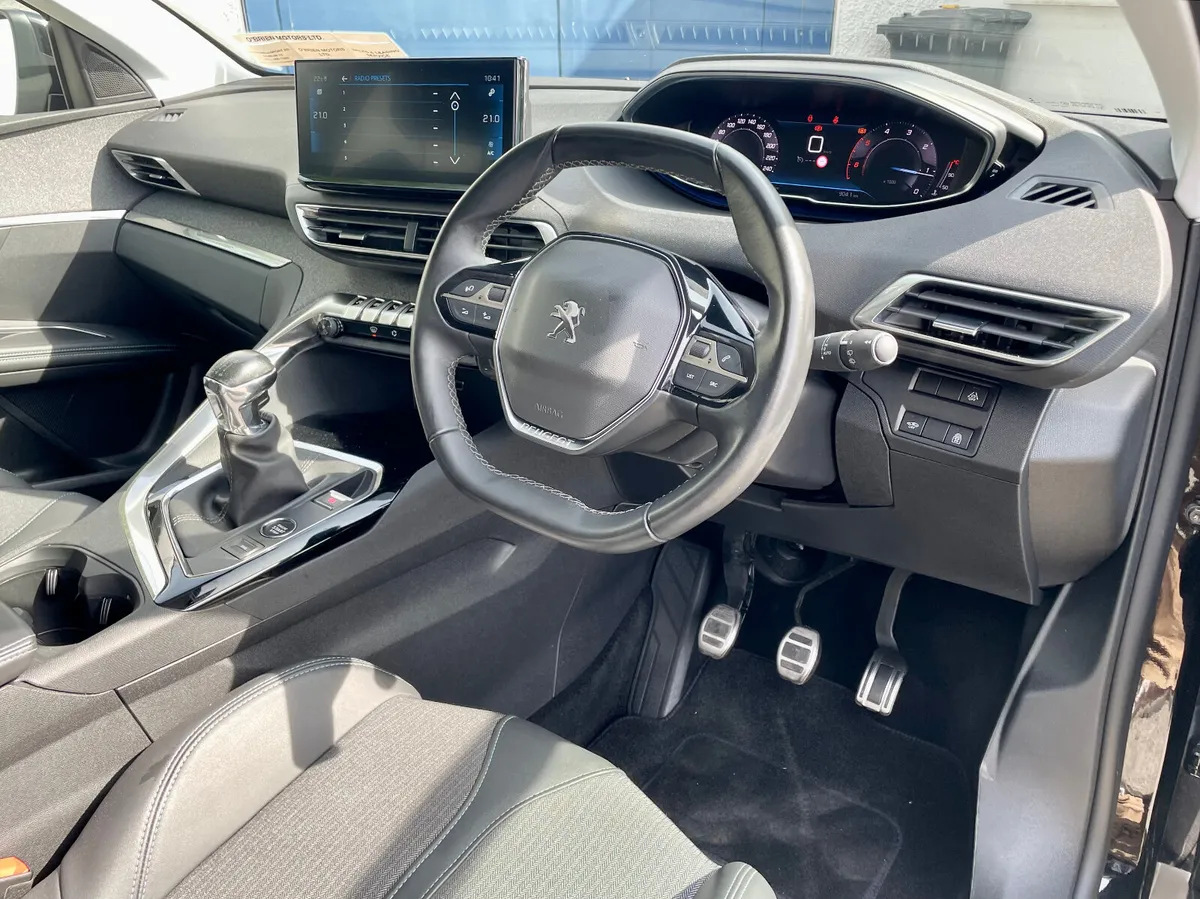 Peugeot 3008 Allure 1.5 Diesel 130PS Manual,2022 - Image 3