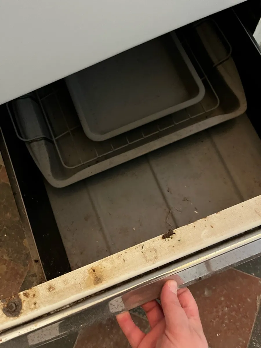 Antique Oven - Image 3
