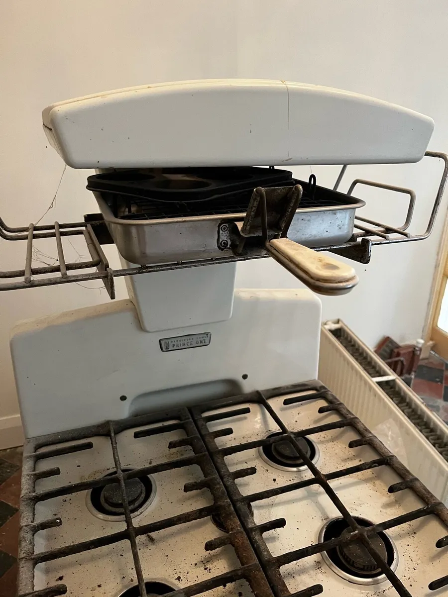 Antique Oven - Image 4