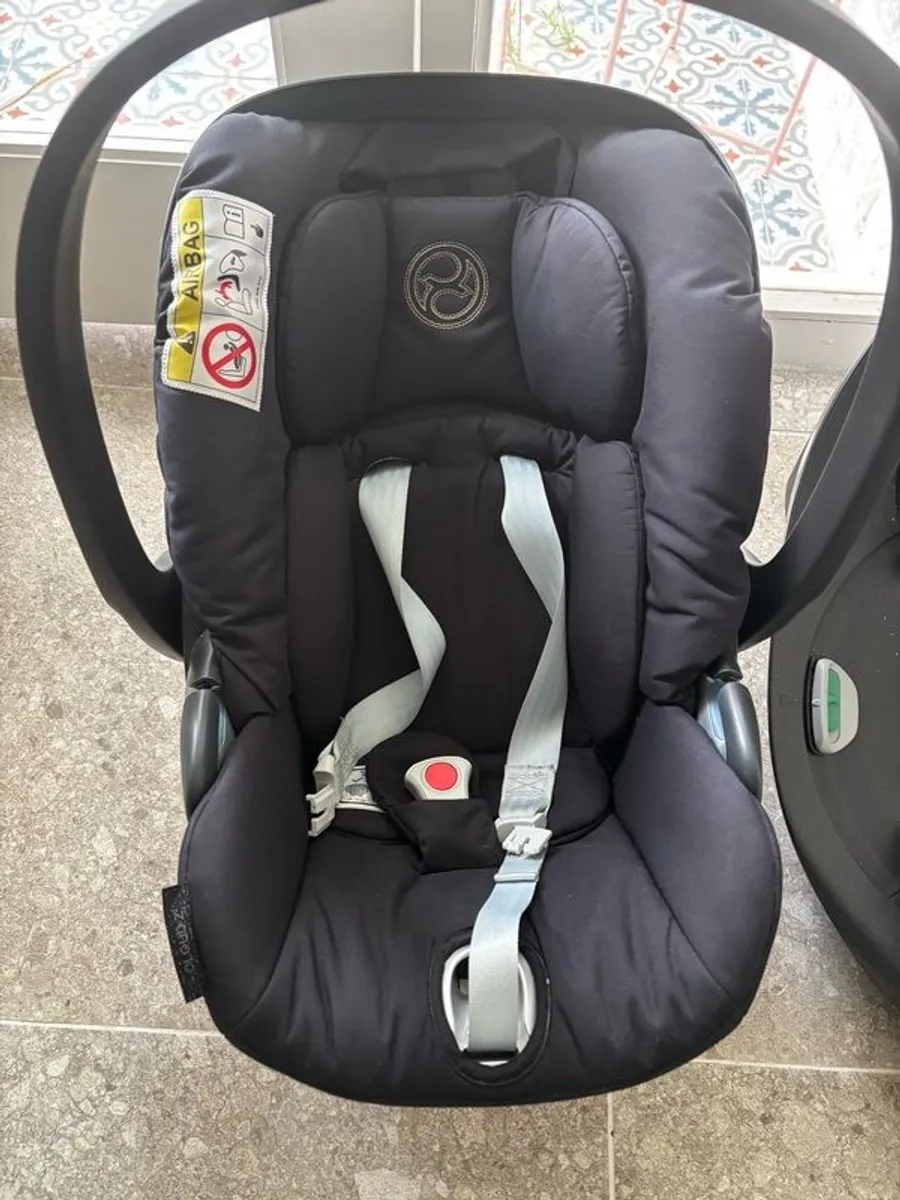 cybex cloud z infant car seat and isofix base - Image 2