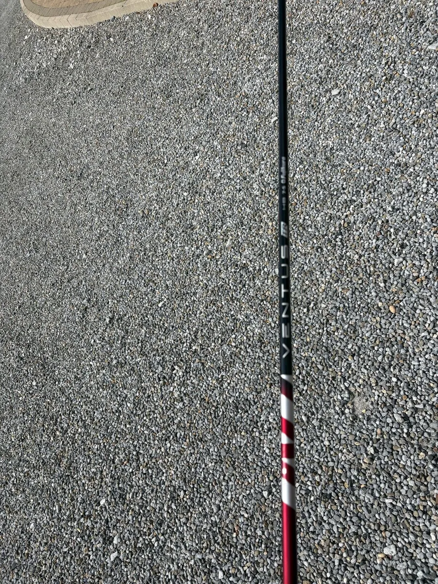 Taylormade Sim max rescue 19 degrees - Image 3