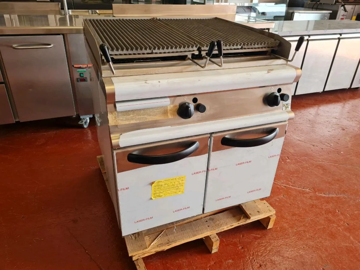 Brand New Olis 800mm Chargrill Natural Gas - Image 4