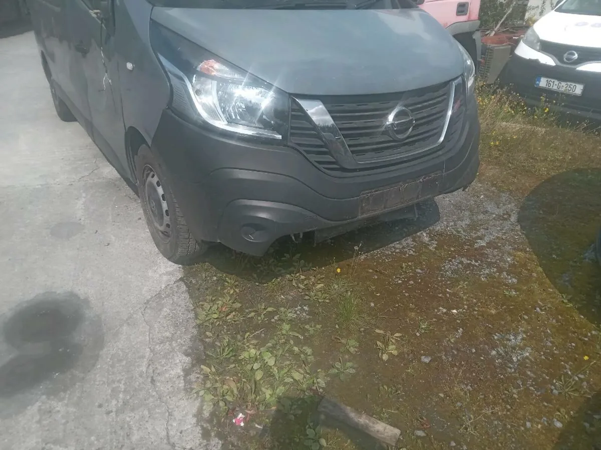 211 Nissan NV300 - Image 3