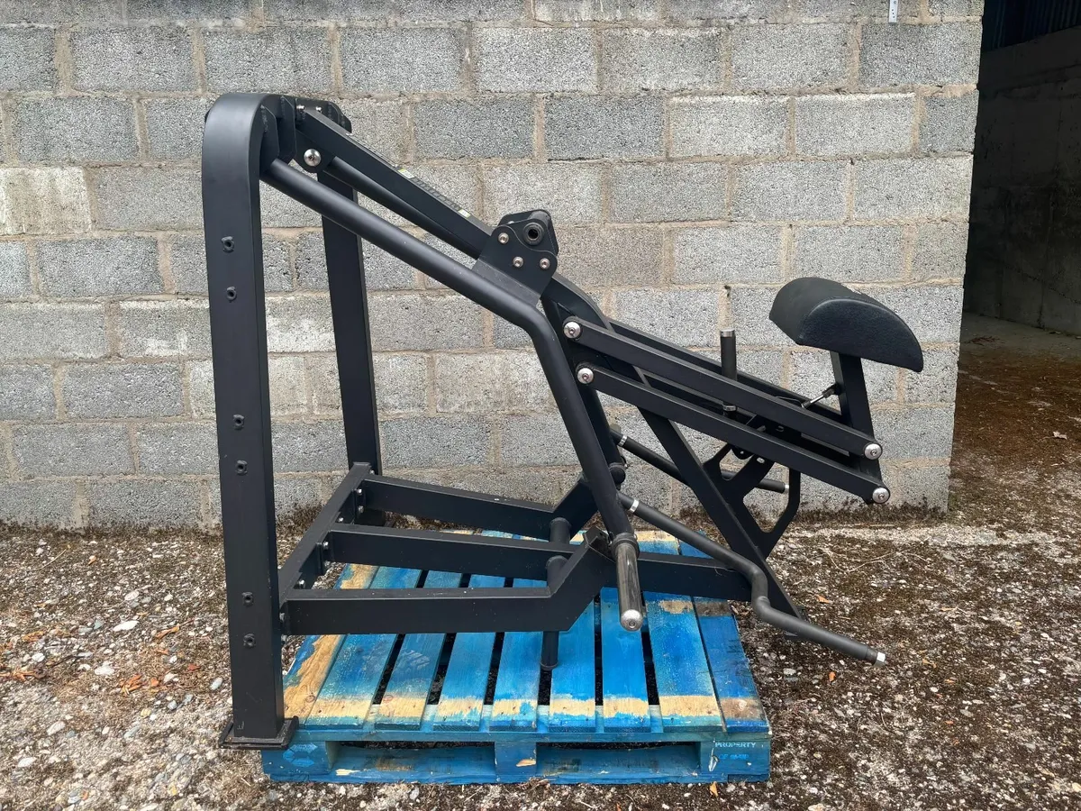 Cutler Super Row - Image 1