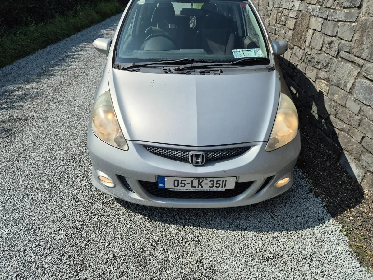 1.3 petrol,tax Oct,drivin 100%,paintwork poor, - Image 2