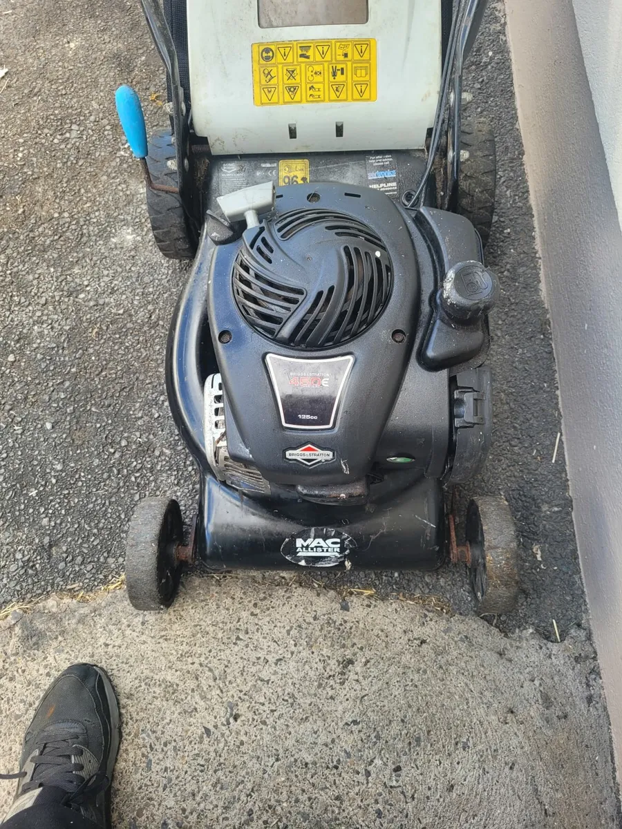 3 push lawnmower running 100-percent - Image 4