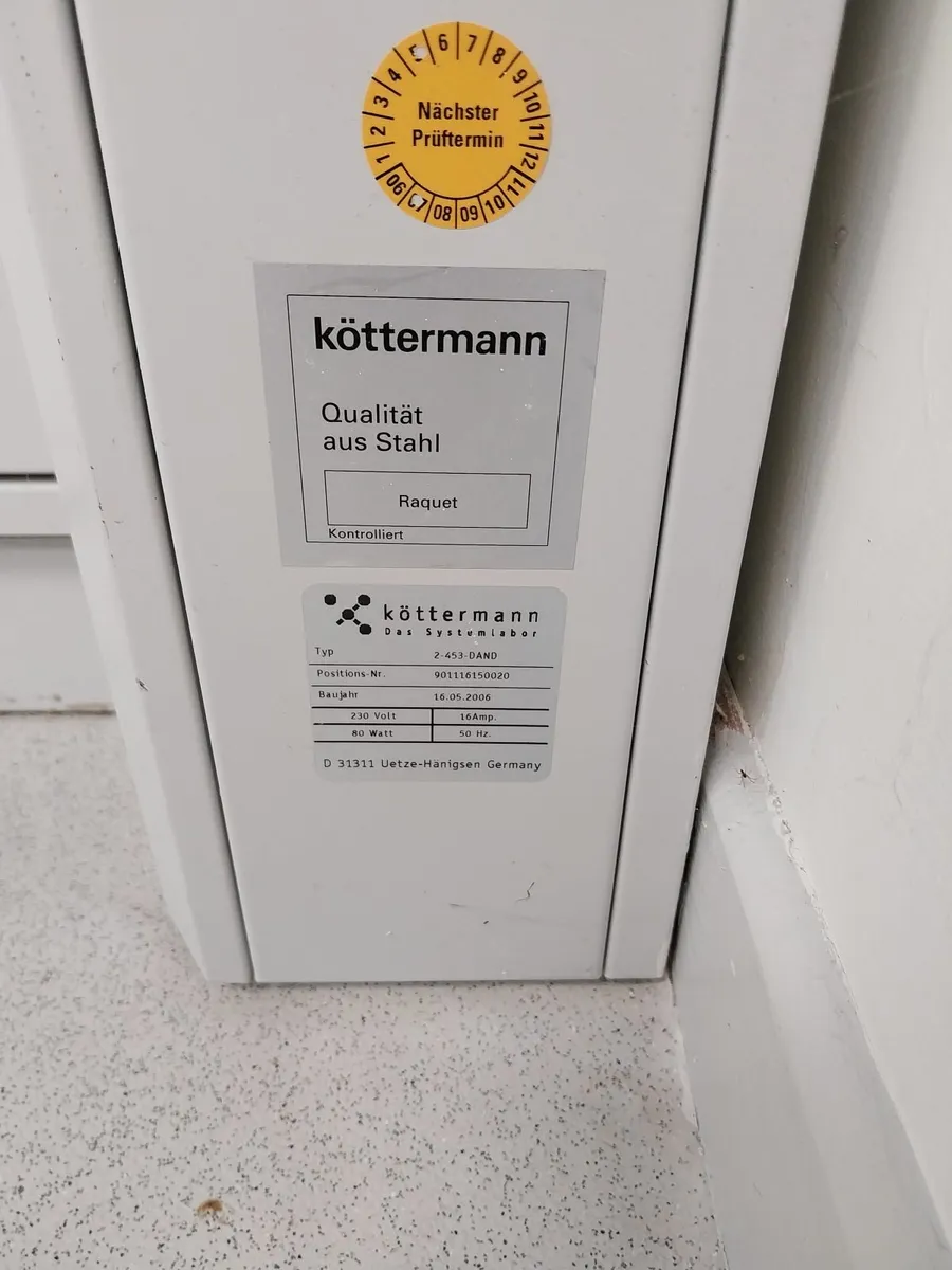 Ducted Fume Cupboard - Image 3