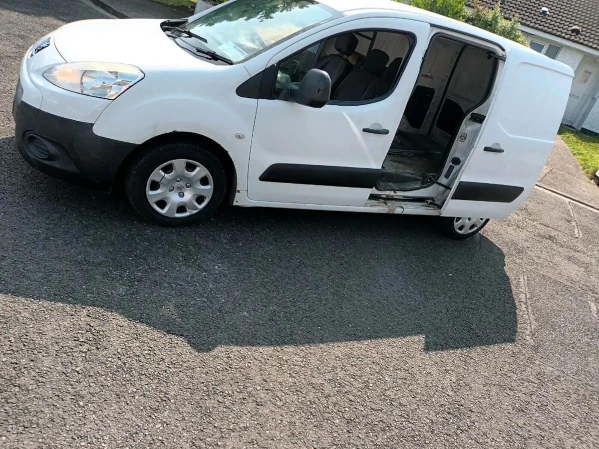 2010 Peugeot partner 3seaterDOE12/25 1,6hdi diesel - Image 4