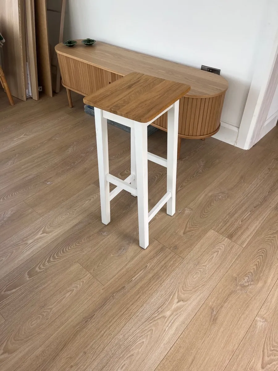 Kitchen Bar Stools - Image 3