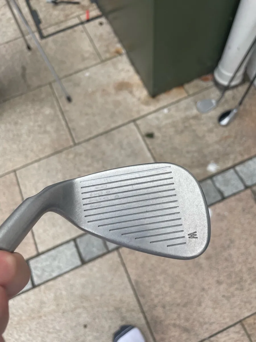 Ping g2 irons - Image 2