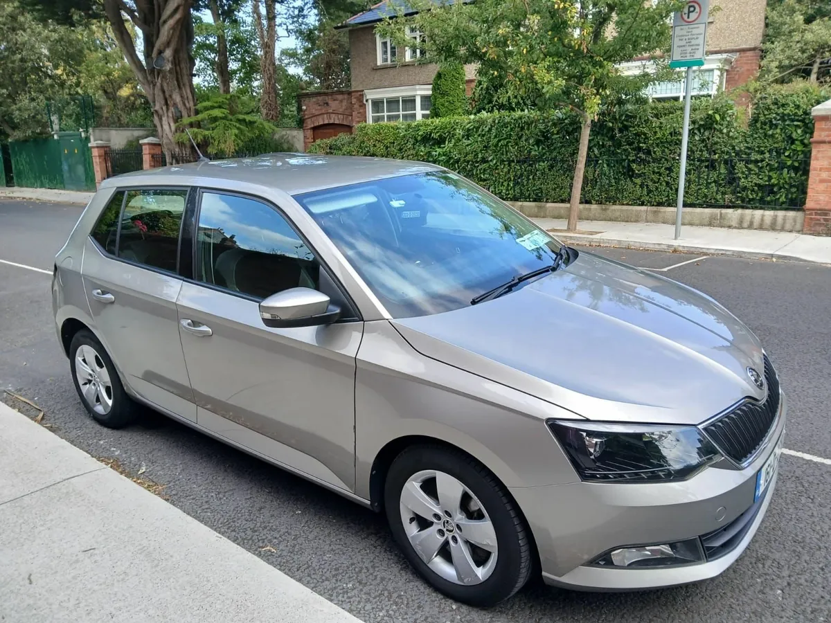 SKODA FABIA AUTOMATIC AMBITION 1.2 TSI 110HP 4DR - Image 1