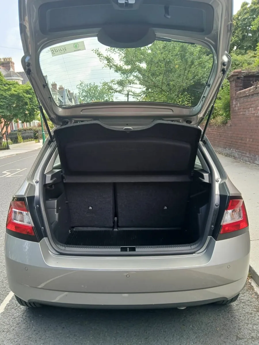SKODA FABIA AUTOMATIC AMBITION 1.2 TSI 110HP 4DR - Image 4