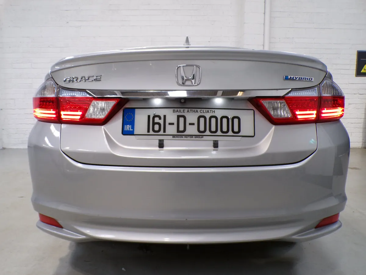 **HONDA GRACE HYBRID S-TYPE**FANTASTIC CONDITION** - Image 3