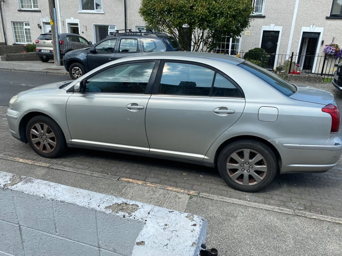 Toyota Avensis 2008 - Image 2