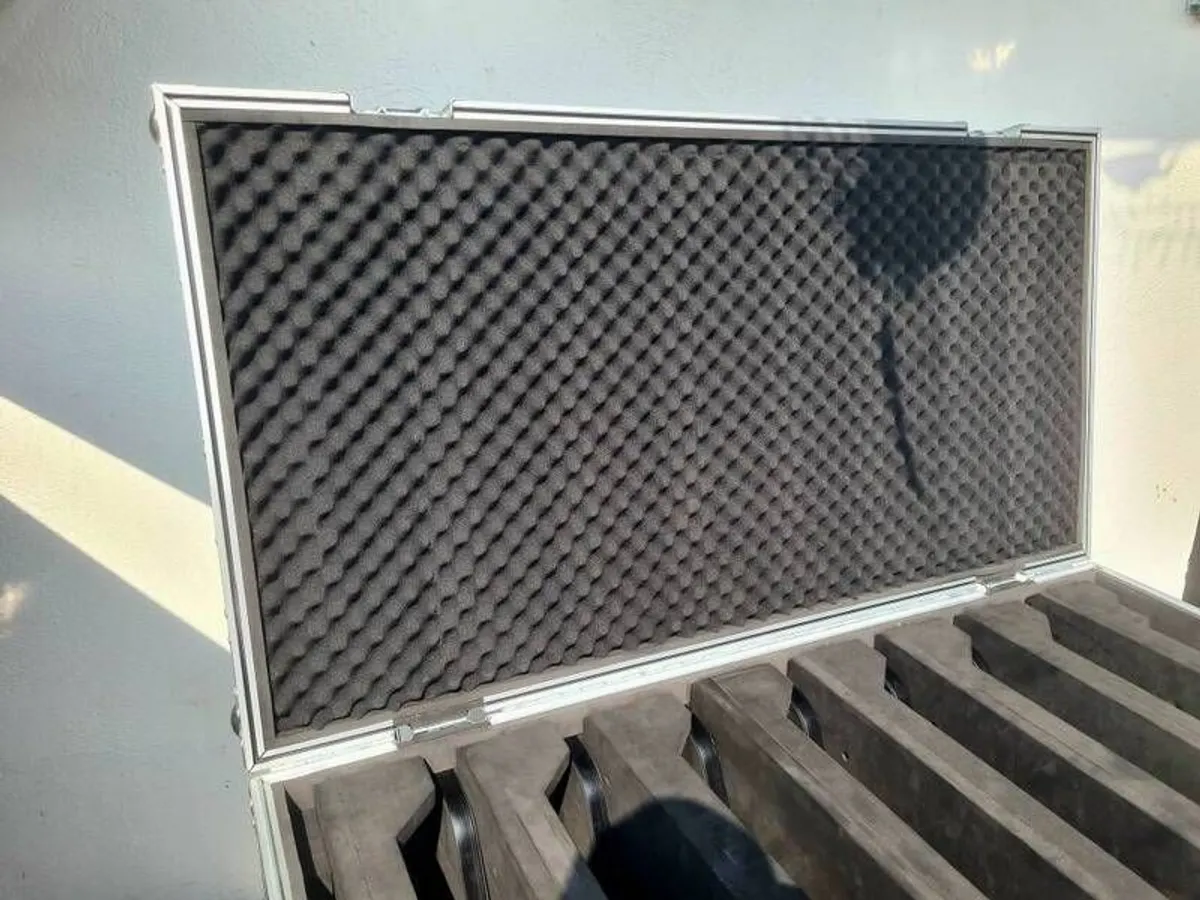 Top-of-the-line Flight Cases - RRP 800 Euro - Image 3