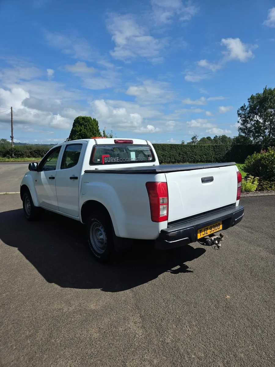 Isuzu D-Max 2015 - Image 2