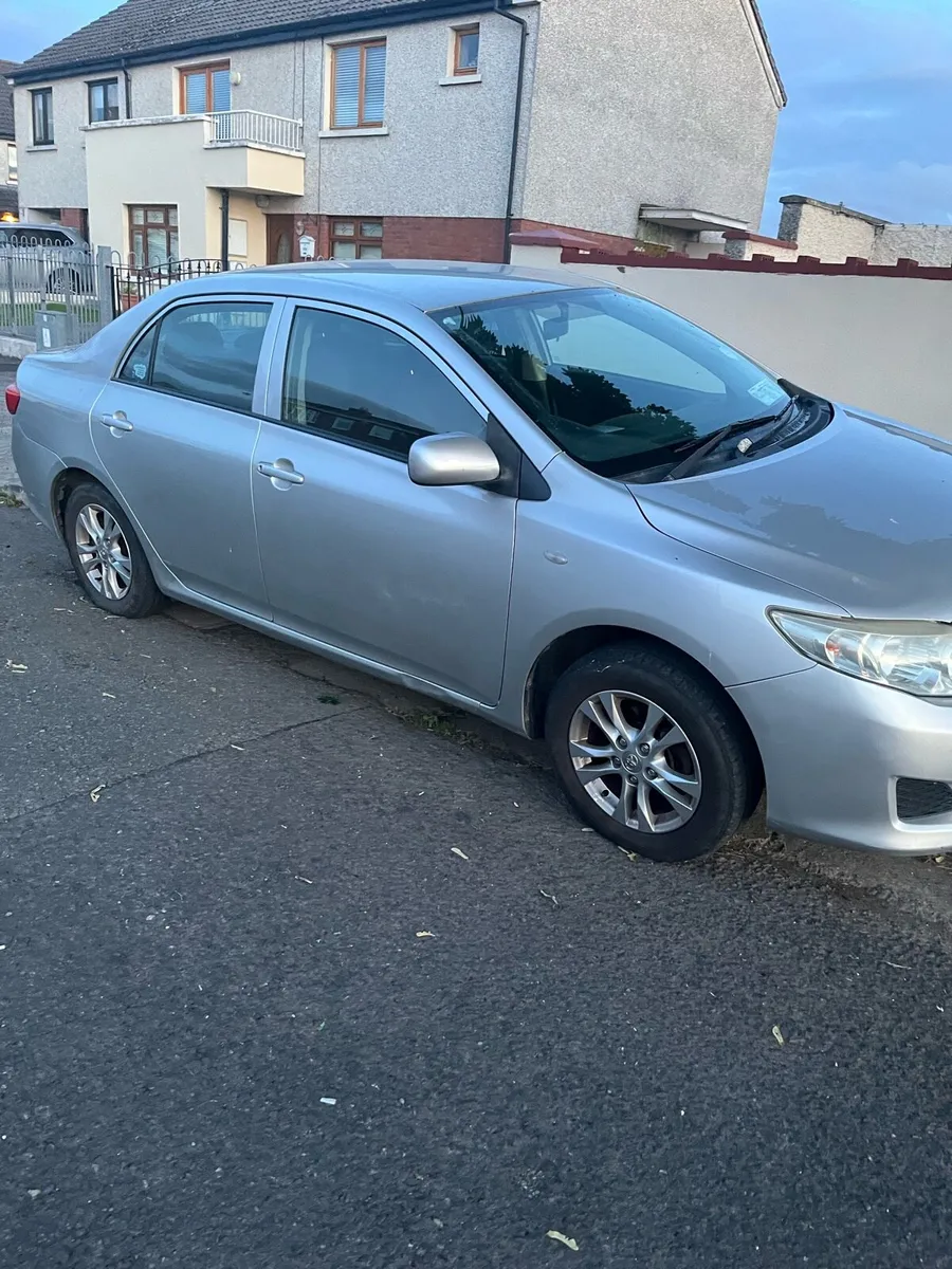 Toyota Corolla Low mileage - Image 2