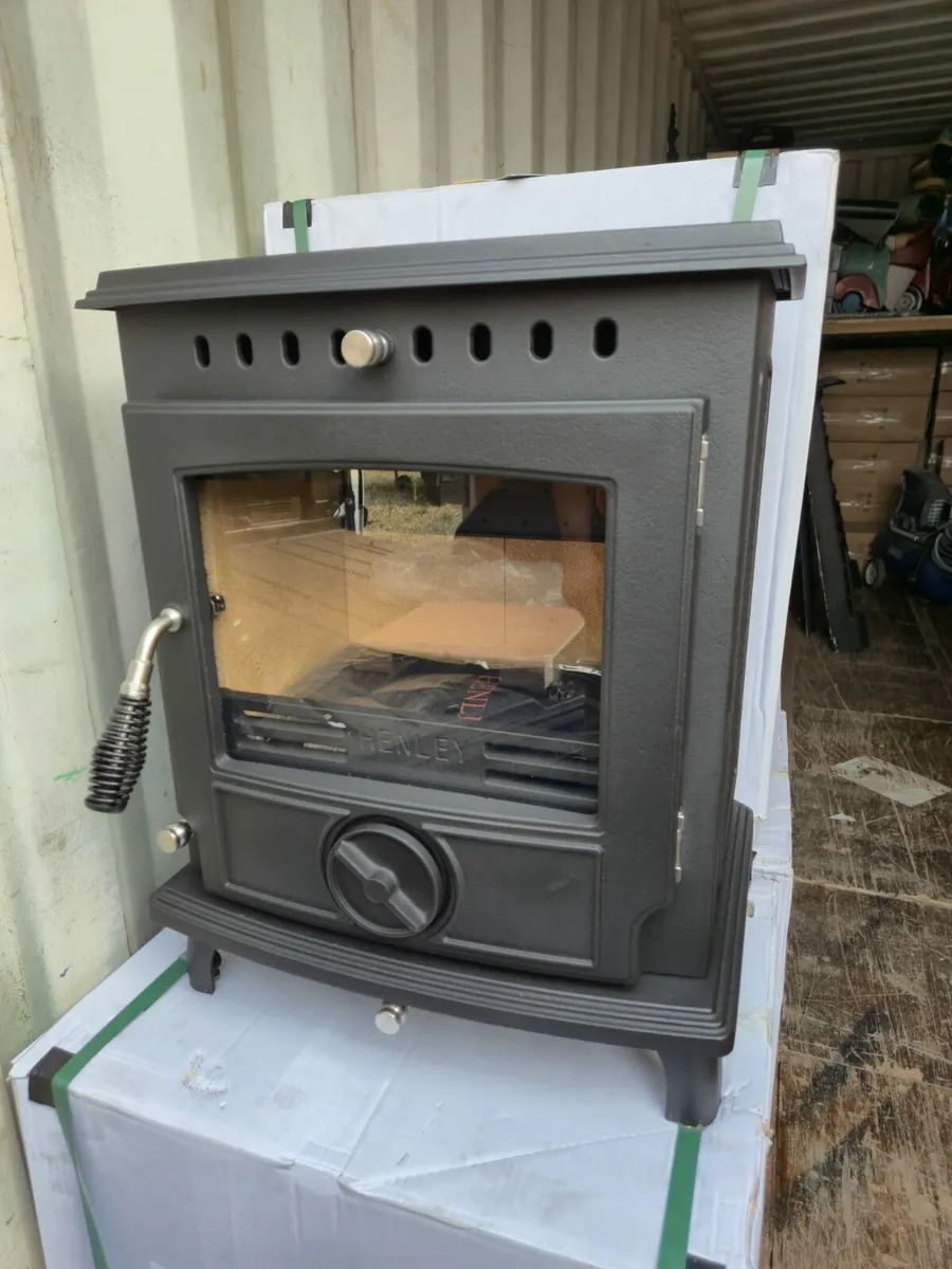 Henley stove - Image 1