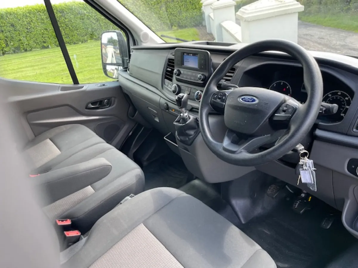 Ford Transit 350 170ps Crew Cab 7 Seater - Image 4