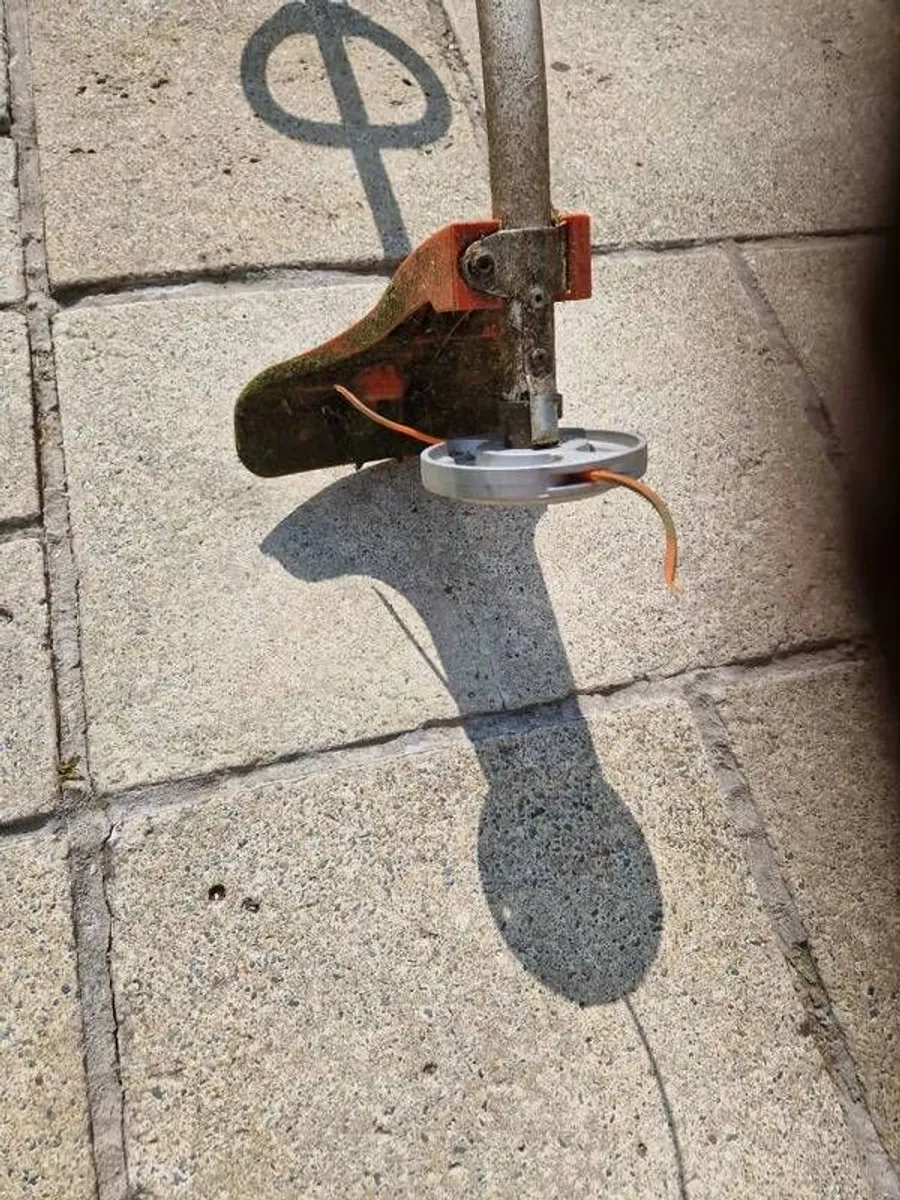 husqvarna petrol strimmer - Image 2