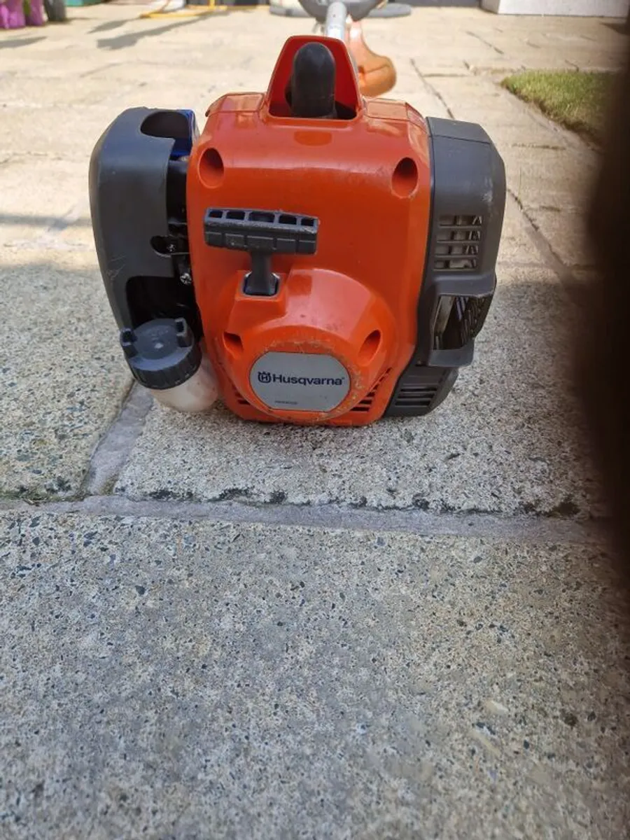 husqvarna petrol strimmer - Image 4