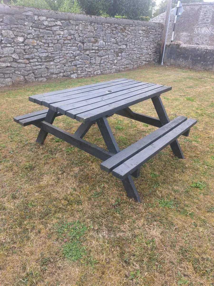 Garden  benches - Image 1