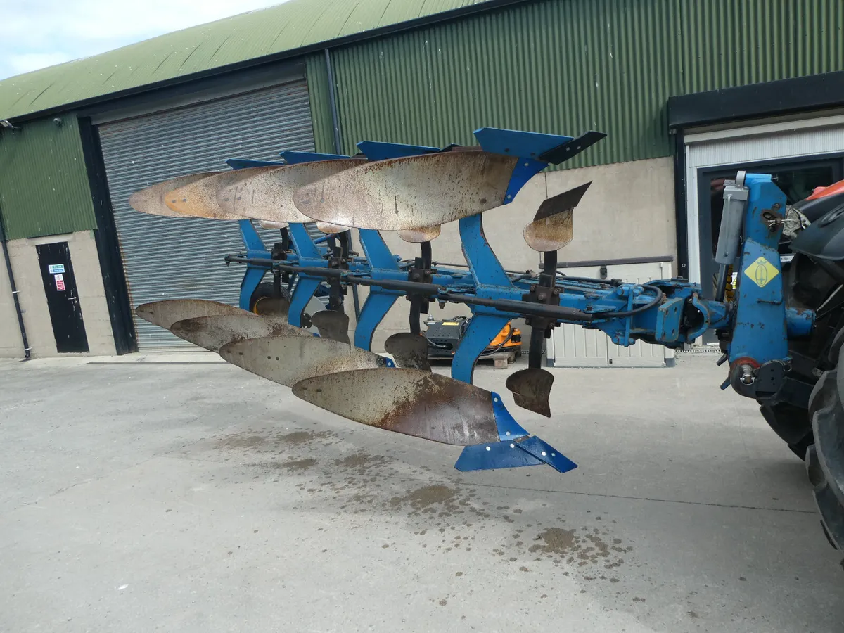 Overum 4f reversible Plough - Image 2