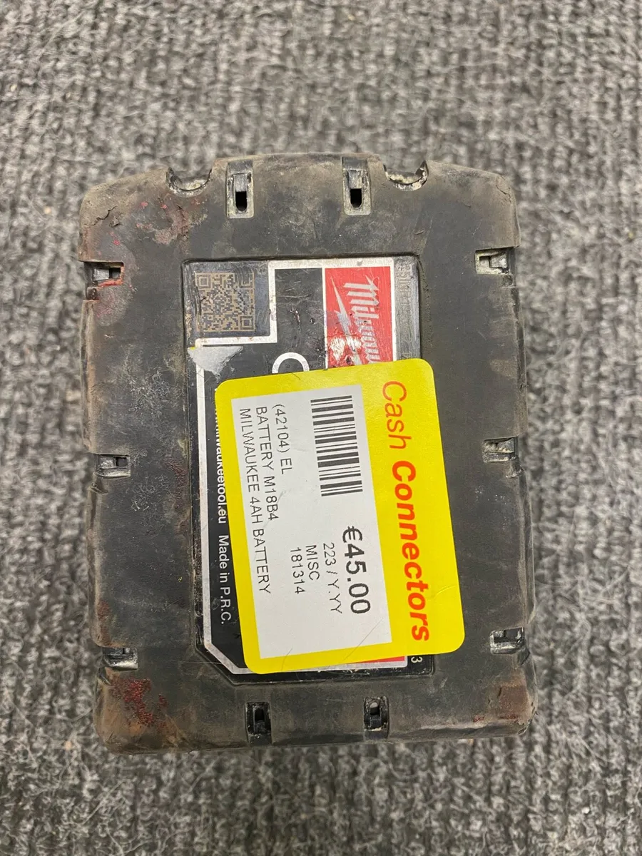 Milwaukee M18B4 4AH Battery - Image 3