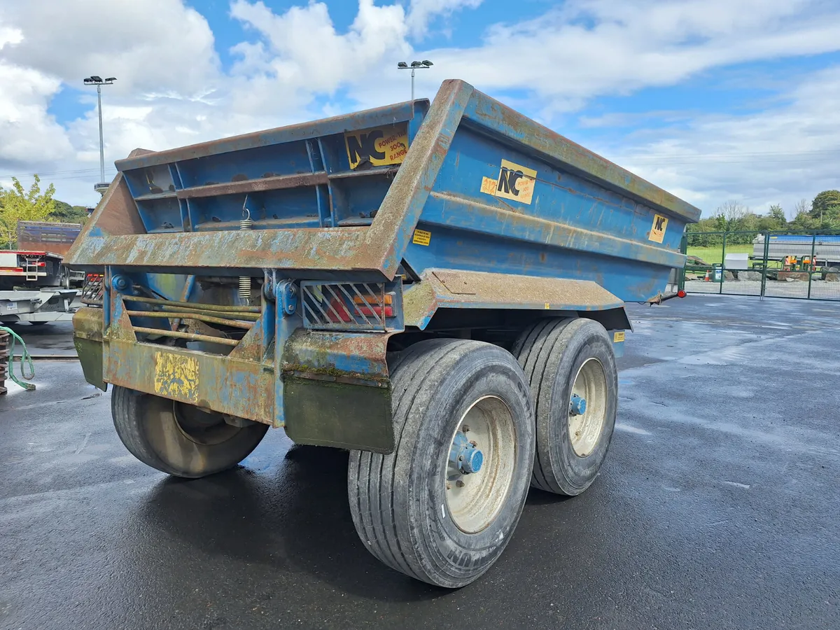 NC Dump Trailer For Auction - Image 3