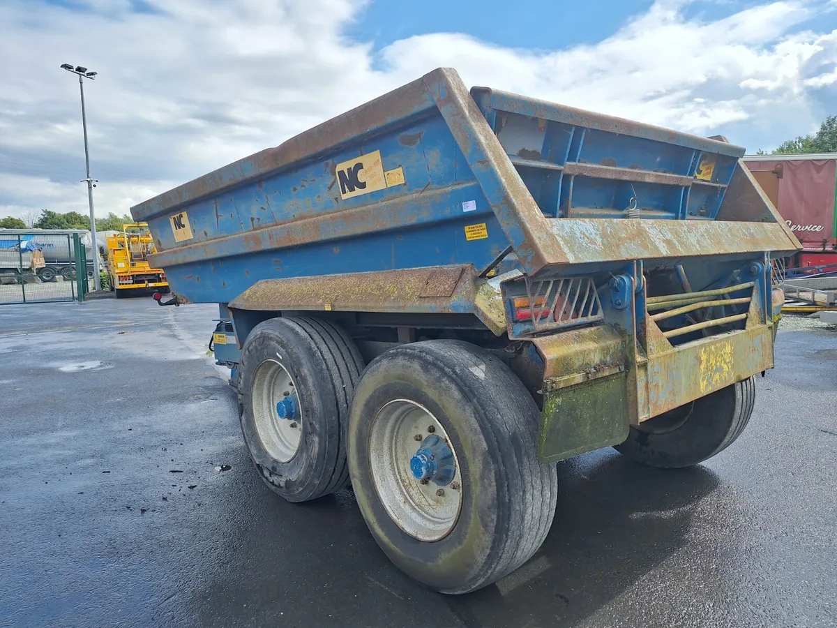 NC Dump Trailer For Auction - Image 4