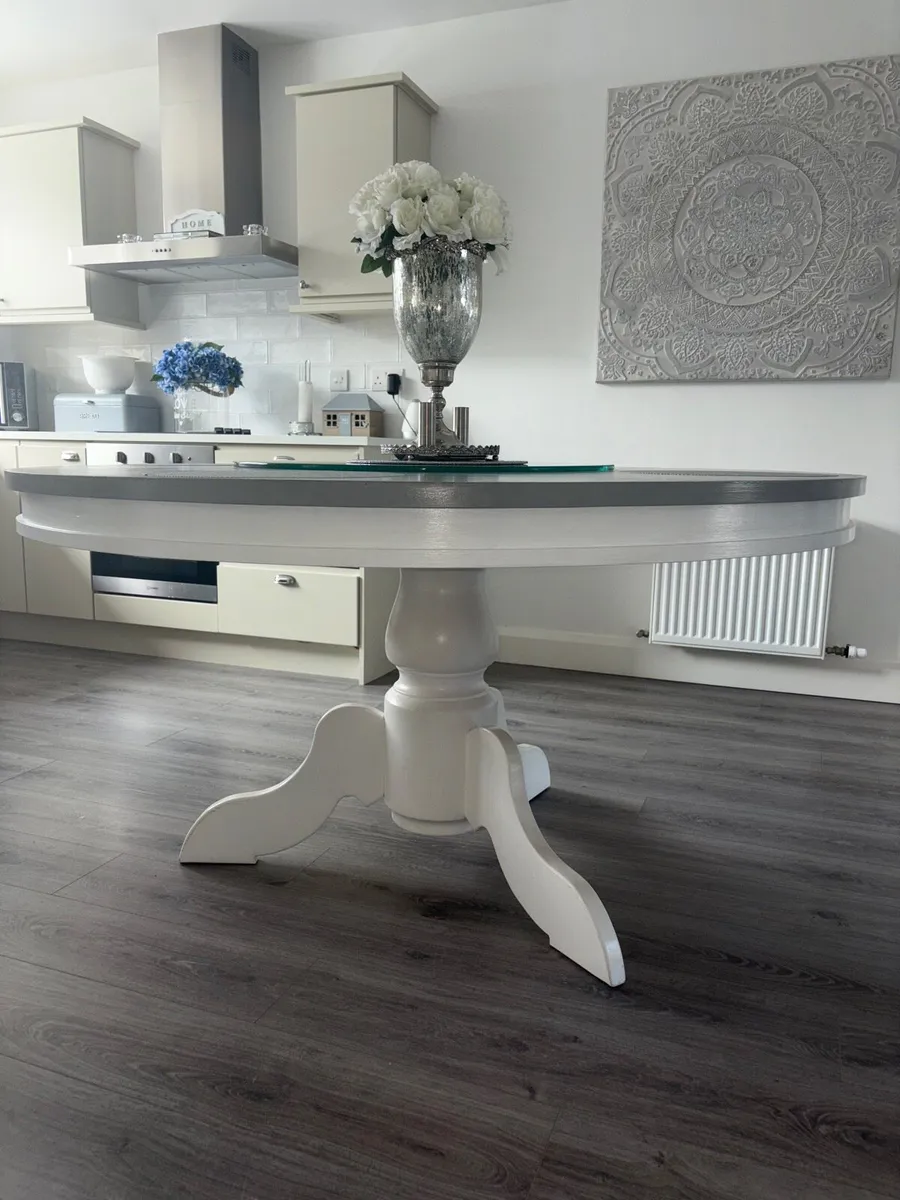 Dining table - Image 3