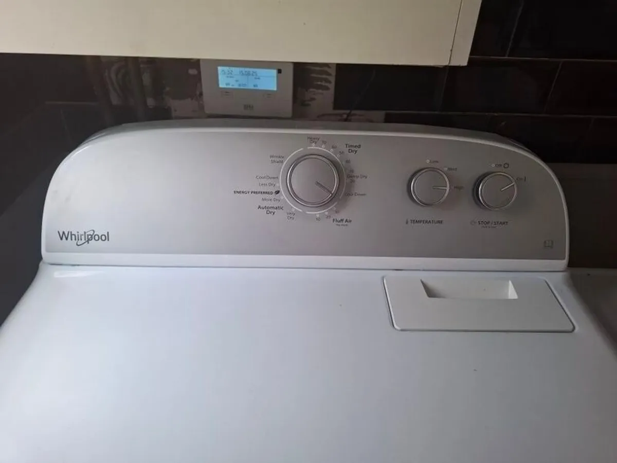 Whirlpool 15KG Vented American Tumble Dryer - Image 2
