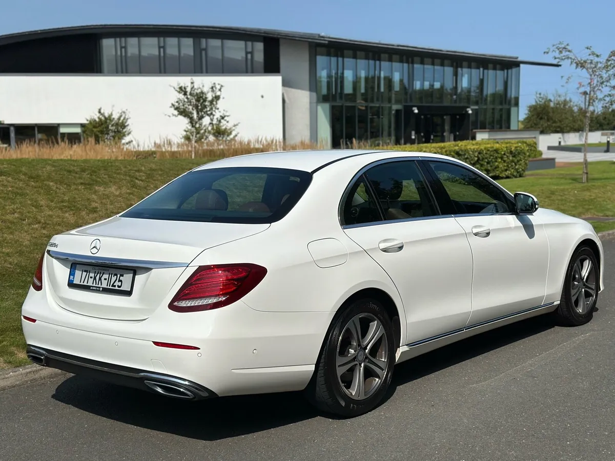 Mercedes Benz E-Class White 2017 - Image 4