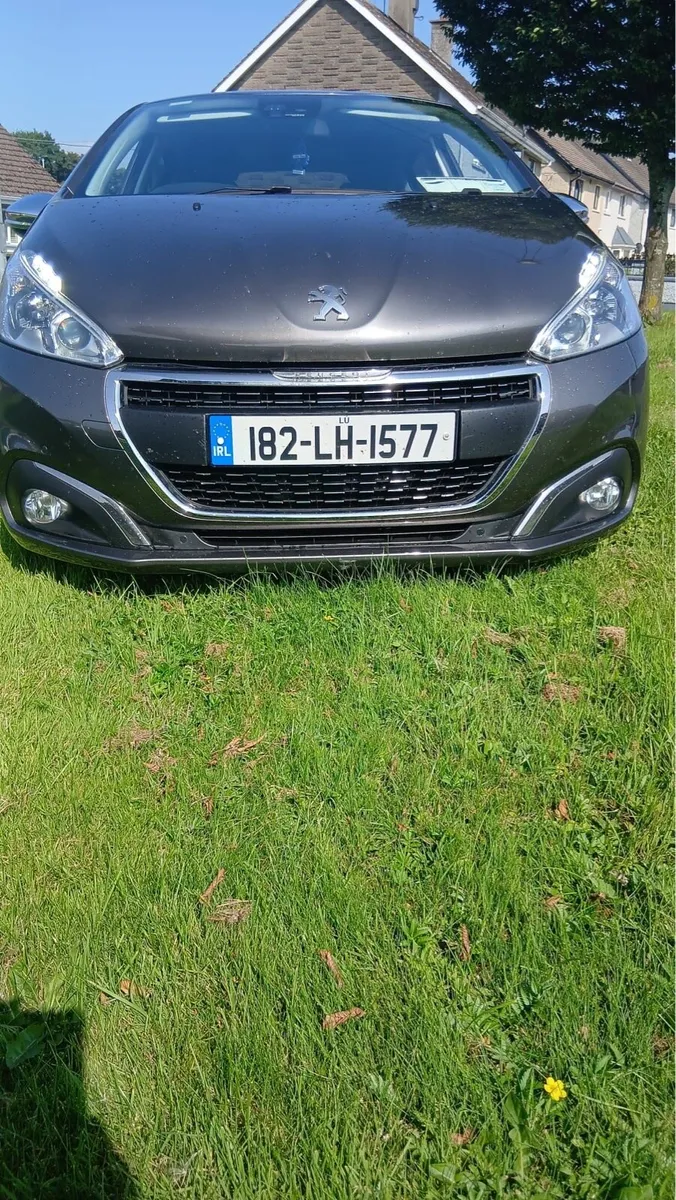 2018 Peugeot 208 - Image 2