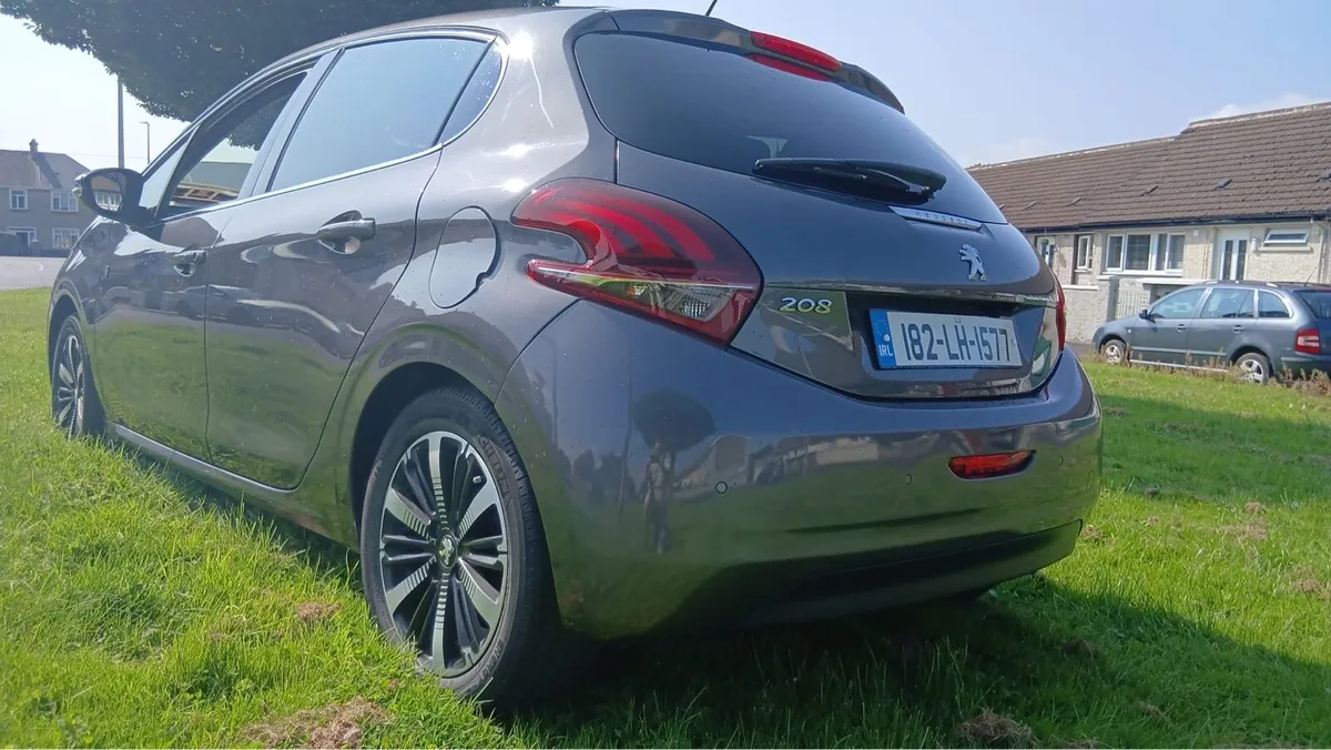 2018 Peugeot 208 - Image 4