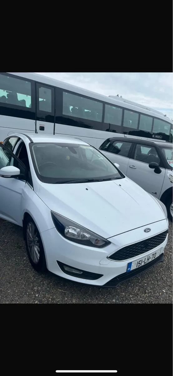 Ford Focus Zetec - Image 1