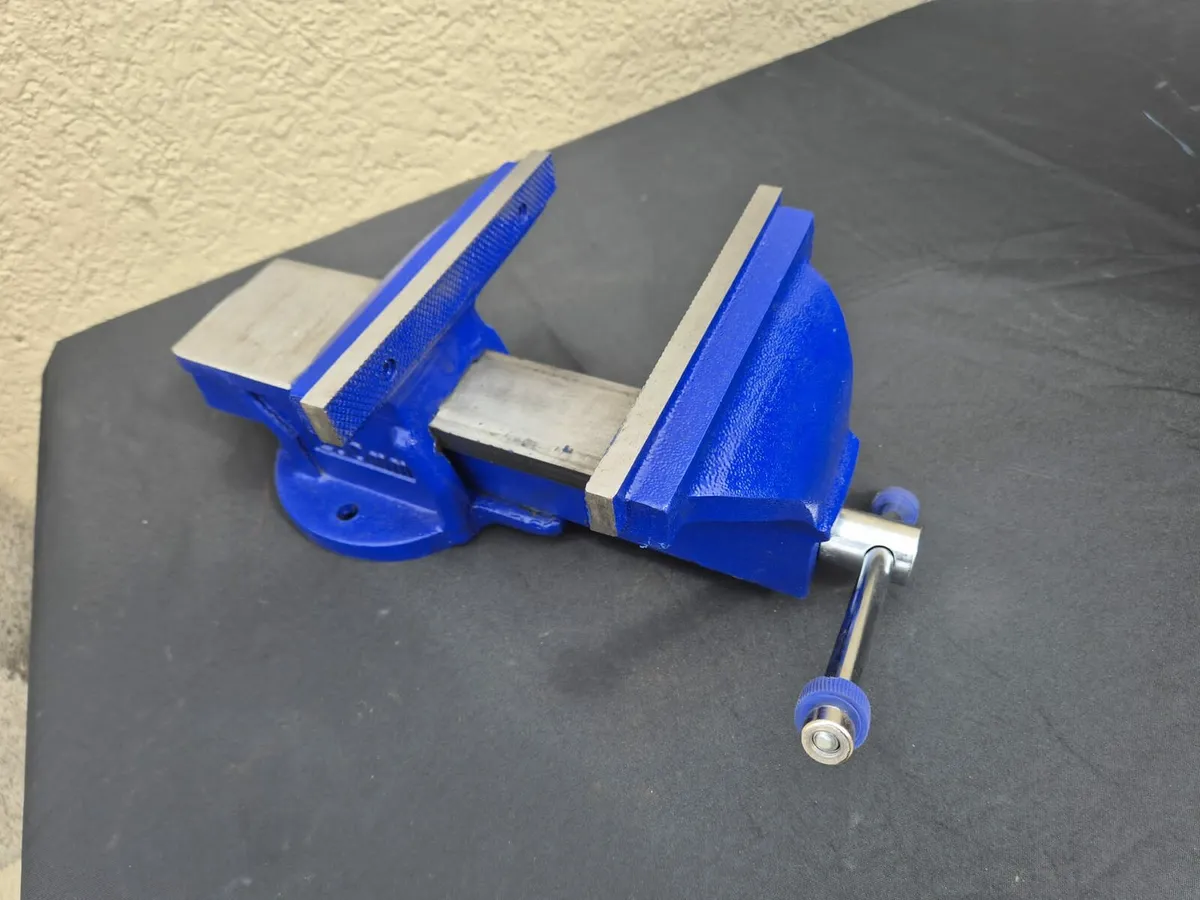 Table voice - Image 1