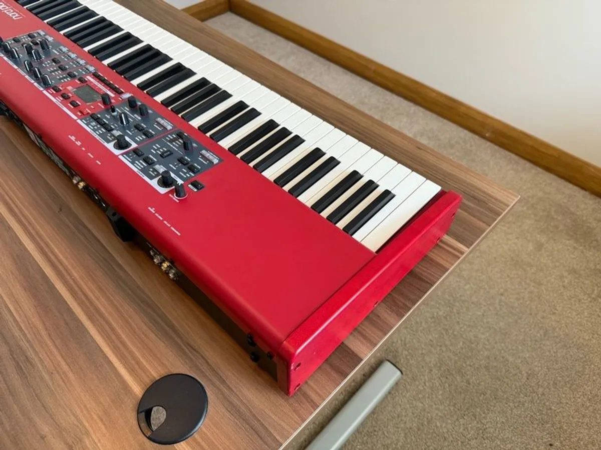 Nord Stage Piano 73 - Image 1