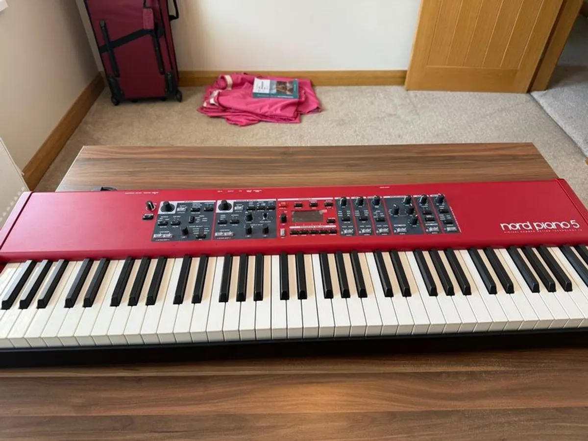 Nord Stage Piano 73 - Image 2