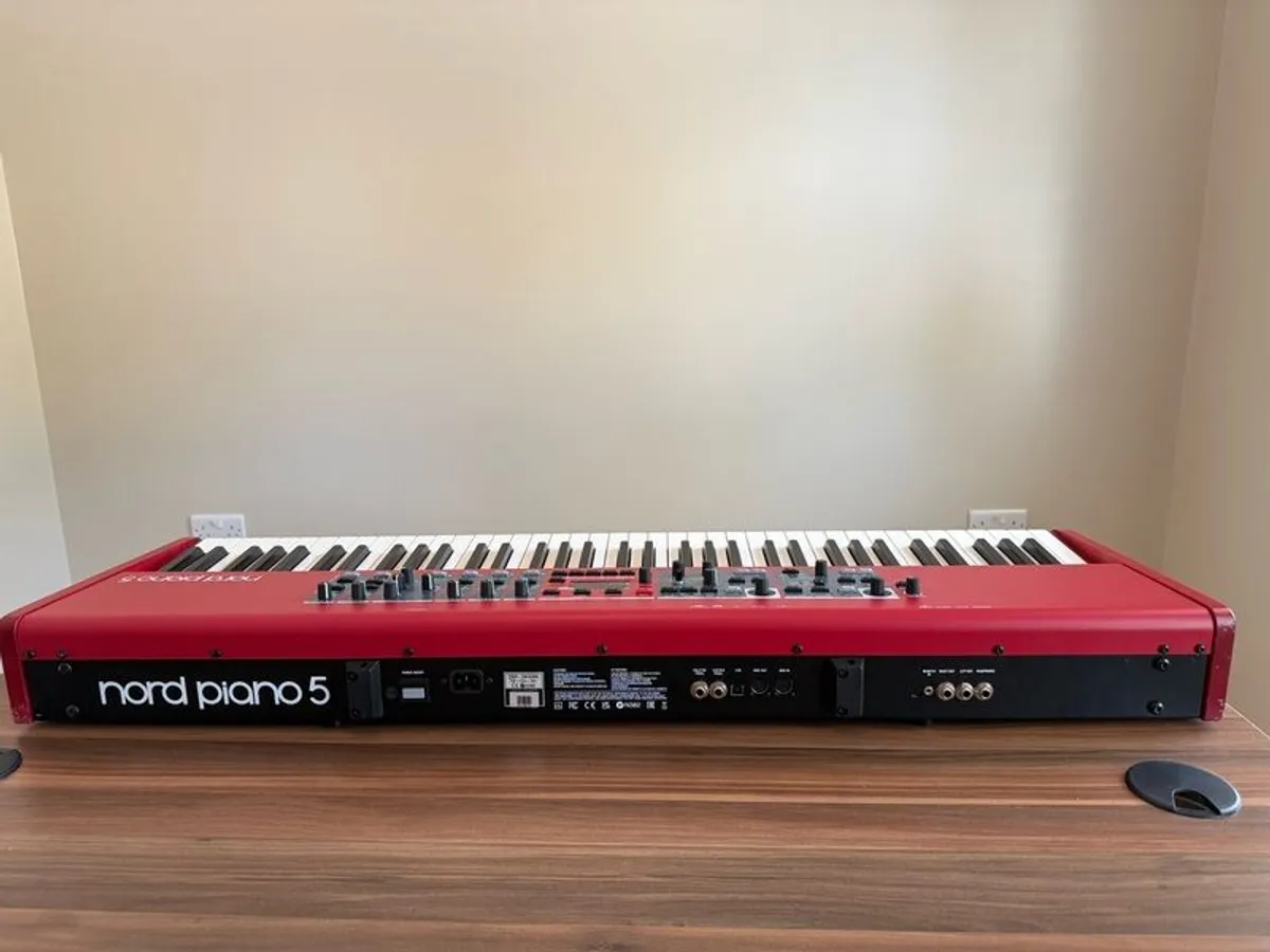 Nord Stage Piano 73 - Image 3