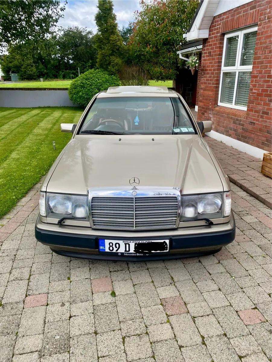 1989 Mercedies 300CE - Image 2