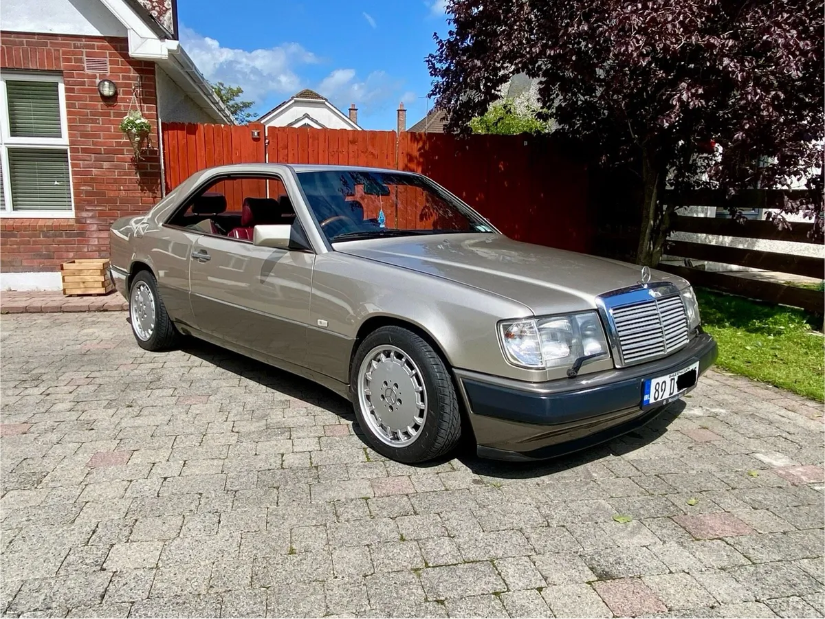 1989 Mercedies 300CE - Image 4