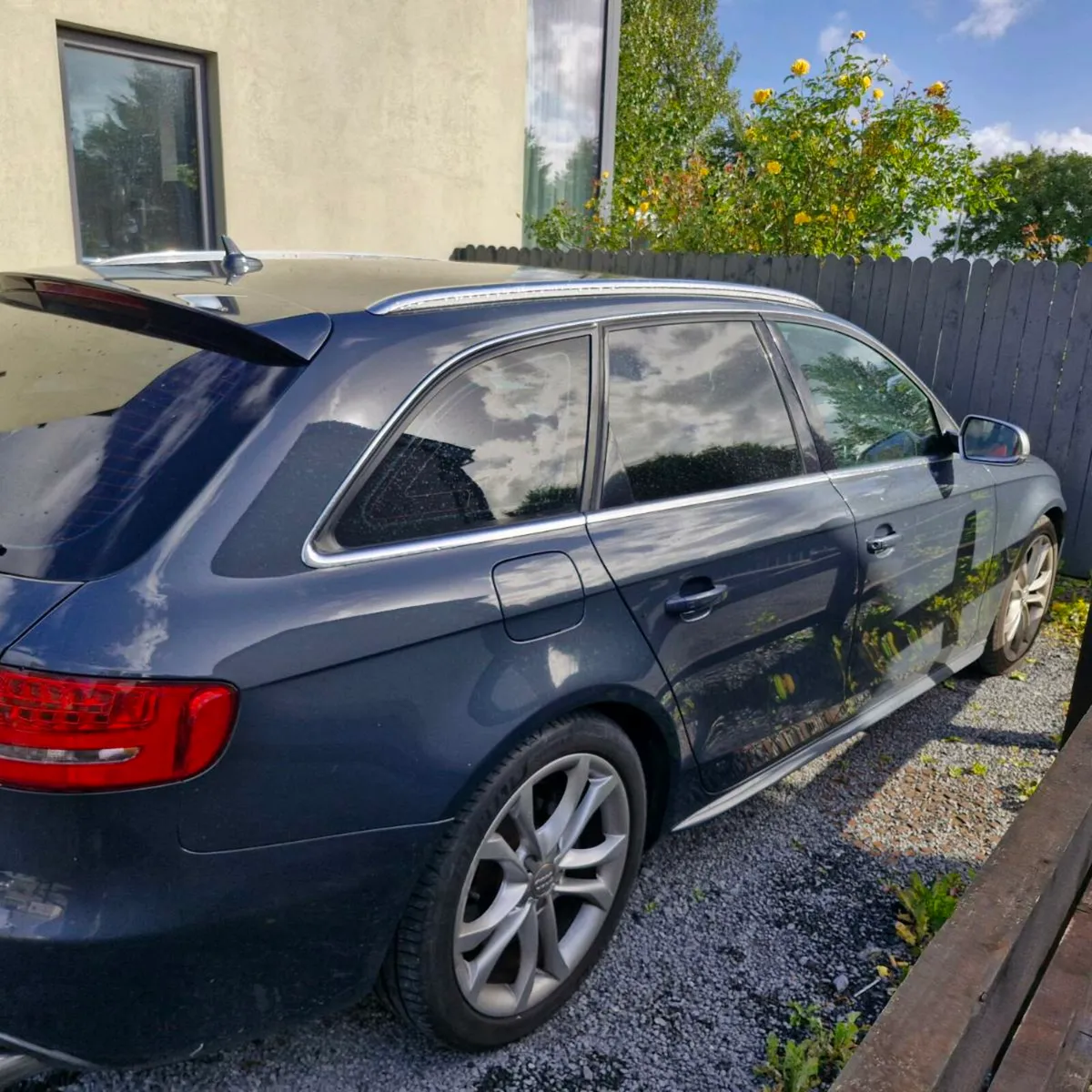 Audi S4 - Image 4