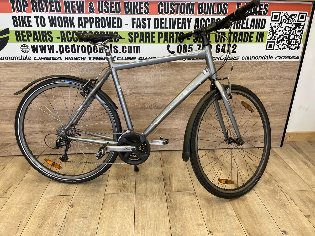 Trek FX 7.3  hybrid bike - Image 1