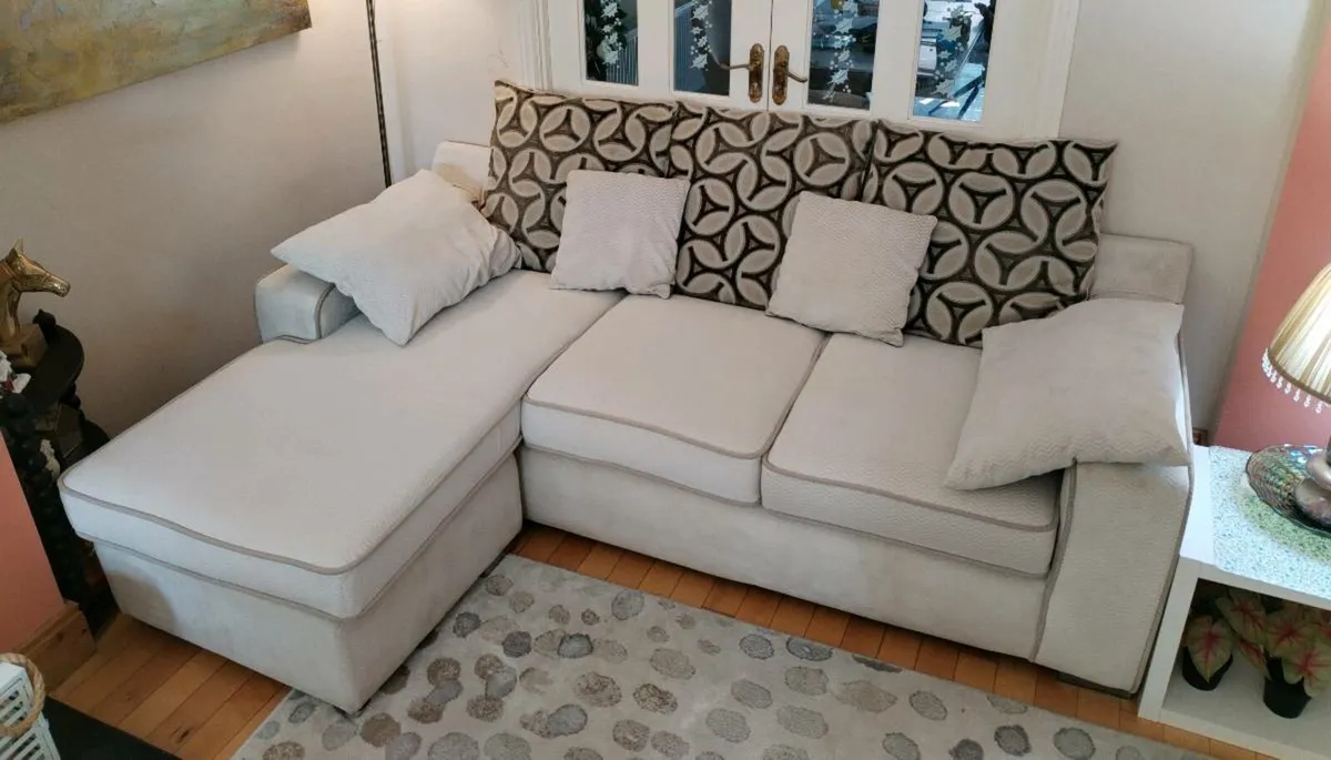 L-Shaped sofa - Image 3