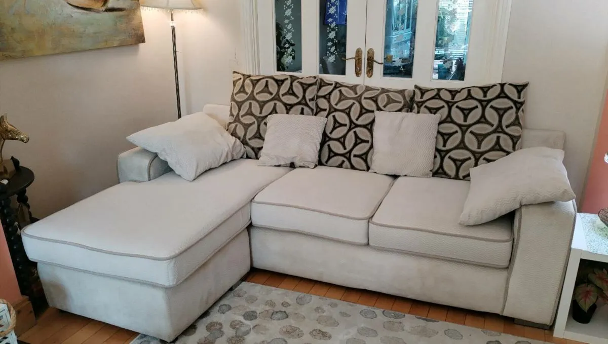 L-Shaped sofa - Image 4