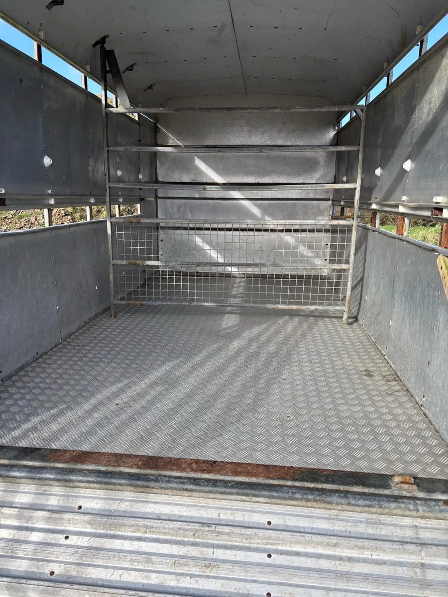 Ifor Williams 12 x 6’6 cattle trailer - Image 3
